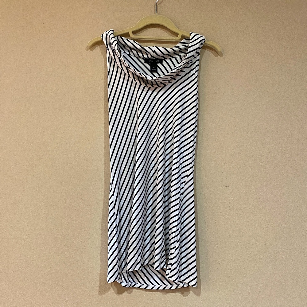 White House Black Market Scoop Neck Tunic